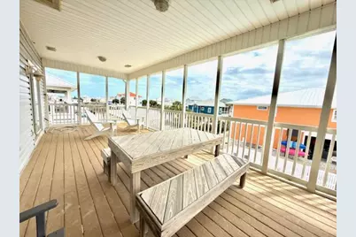 1040 E Gulf Beach Dr, Saint George Island, FL 32328 - Photo 15