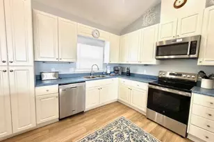 1040 E Gulf Beach Dr, Saint George Island, FL 32328 - Photo 7