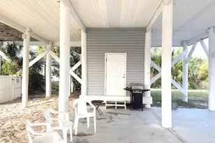 1040 E Gulf Beach Dr, Saint George Island, FL 32328 - Photo 31