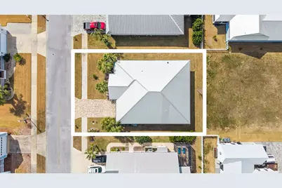 111 St Christopher St, Mexico Beach, FL 32456 - Photo 3