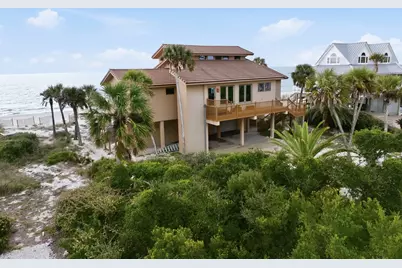 2124 Seahorse Ln, Saint George Island, FL 32328 - Photo 9