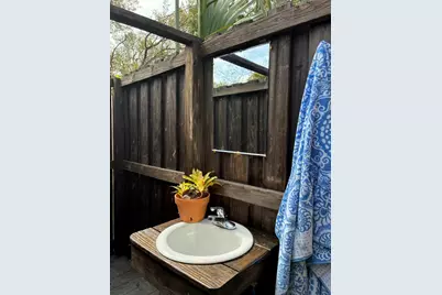 40 7th St, Apalachicola, FL 32320 - Photo 25