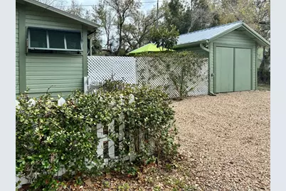 40 7th St, Apalachicola, FL 32320 - Photo 29