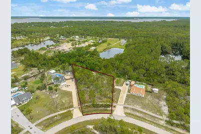 355 Lily Cir., Eastpoint, FL 32328 - Photo 1