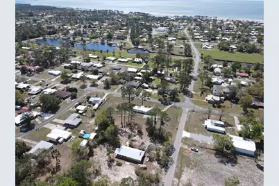 906 16th St, Port Saint Joe, FL 32456 - Photo 3