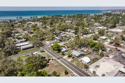 627 Madison St, Port Saint Joe, FL 32456 - Photo 29