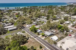 627 Madison St, Port Saint Joe, FL 32456 - Photo 29