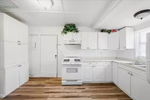 627 Madison St, Port Saint Joe, FL 32456 - Photo 11