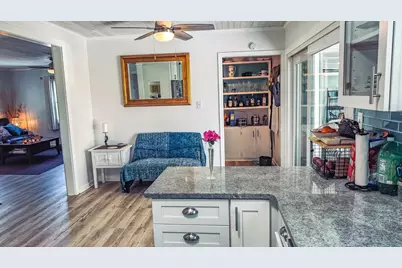 706 SE 7th St, Carrabelle, FL 32322 - Photo 15