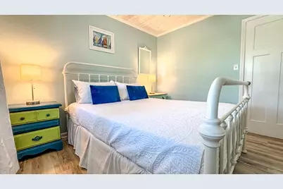 706 SE 7th St, Carrabelle, FL 32322 - Photo 13