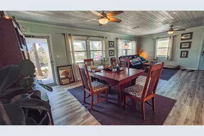 706 SE 7th St, Carrabelle, FL 32322 - Photo 7