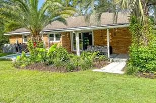 706 SE 7th St, Carrabelle, FL 32322 - Photo 1