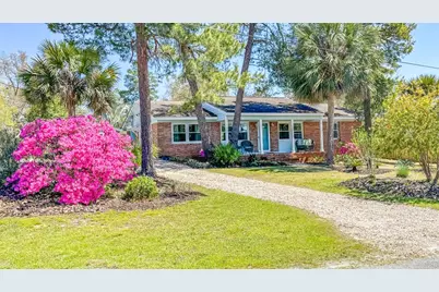 706 SE 7th St, Carrabelle, FL 32322 - Photo 1