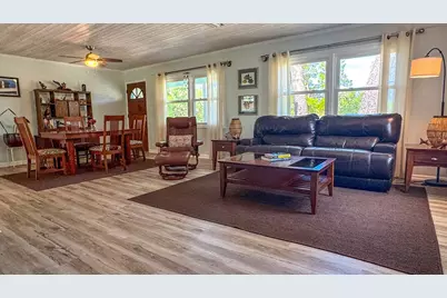 706 SE 7th St, Carrabelle, FL 32322 - Photo 3