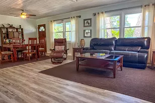706 SE 7th St, Carrabelle, FL 32322 - Photo 3