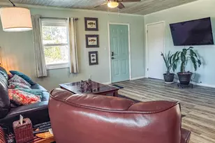 706 SE 7th St, Carrabelle, FL 32322 - Photo 5