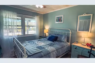 706 SE 7th St, Carrabelle, FL 32322 - Photo 17
