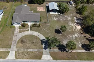 1607 Monument Ave, Port Saint Joe, FL 32456 - Photo 17