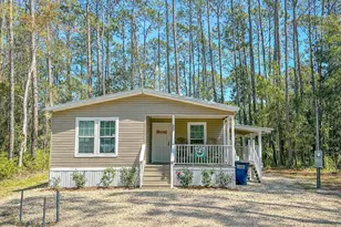 343 25th Ave, Apalachicola, FL 32320 - Photo 1