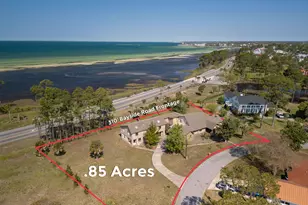 103 Sunset Cir, Port Saint Joe, FL 32456 - Photo 1