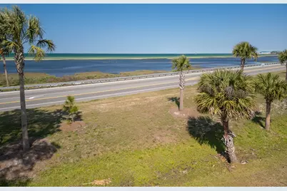 103 Sunset Cir, Port Saint Joe, FL 32456 - Photo 5
