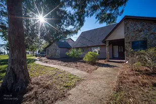 103 Sunset Cir, Port Saint Joe, FL 32456 - Photo 3