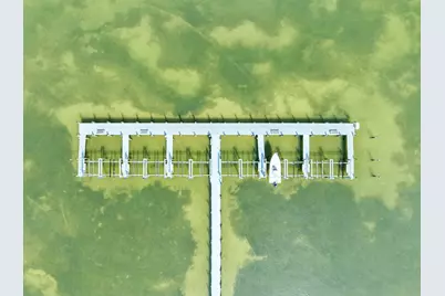 1639 Wayfarers Ct, Saint George Island, FL 32328 - Photo 3