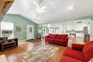 212 NW Ave C, Carrabelle, FL 32322 - Photo 15