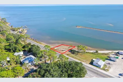 520 Hwy 98, Eastpoint, FL 32328 - Photo 5