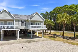 512C NE Avenue A, Carrabelle, FL 32322 - Photo 3