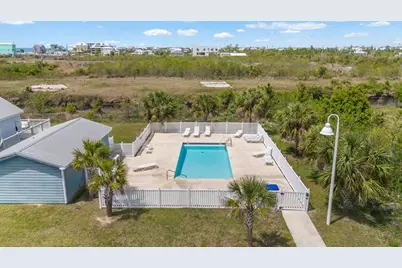 107 Ocean View Dr, Mexico Beach, FL 32456 - Photo 25