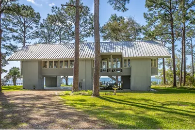 2488 Hwy 98 E, Carrabelle, FL 32322 - Photo 1