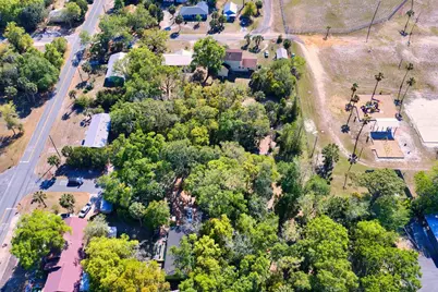 254 8th St, Apalachicola, FL 32320 - Photo 9