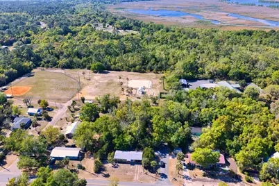 254 8th St, Apalachicola, FL 32320 - Photo 7
