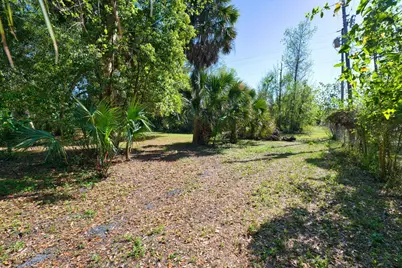 254 8th St, Apalachicola, FL 32320 - Photo 5