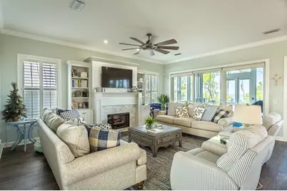 1637 Wayfarers Ct, Saint George Island, FL 32328 - Photo 11