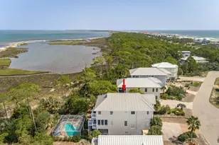 1637 Wayfarers Ct, Saint George Island, FL 32328 - Photo 3