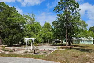 231 Apalachee St, Carrabelle, FL 32322 - Photo 1