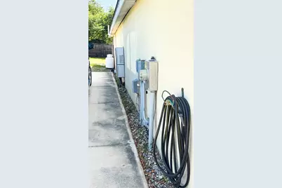 115 Arizona St, Lanark Village, FL 32323 - Photo 5