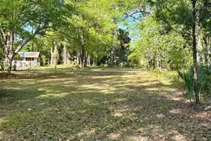 206 13th St, Apalachicola, FL 32320 - Photo 1