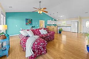 833 W Bay Shore Dr, Saint George Island, FL 32328 - Photo 23