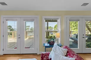 833 W Bay Shore Dr, Saint George Island, FL 32328 - Photo 27