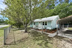 274 25th Ave, Apalachicola, FL 32320 - Photo 3