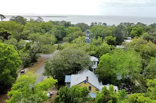 48 13th St, Apalachicola, FL 32320 - Photo 7