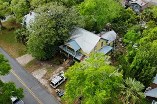 48 13th St, Apalachicola, FL 32320 - Photo 5