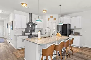 425 Vermilion Cir, Port Saint Joe, FL 32456 - Photo 9