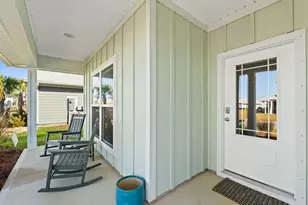 425 Vermilion Cir, Port Saint Joe, FL 32456 - Photo 3
