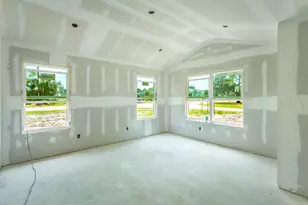 215 15th St, Apalachicola, FL 32320 - Photo 3