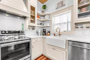 331 Bradford St, Saint George Island, FL 32328 - Photo 13