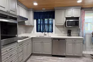 1411 Monument Ave, Port Saint Joe, FL 32456 - Photo 9